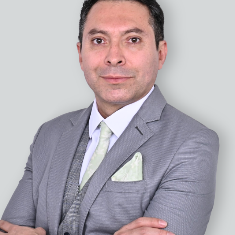 dr-julio-silva-orthopedic-surgeon-doctor-dubai